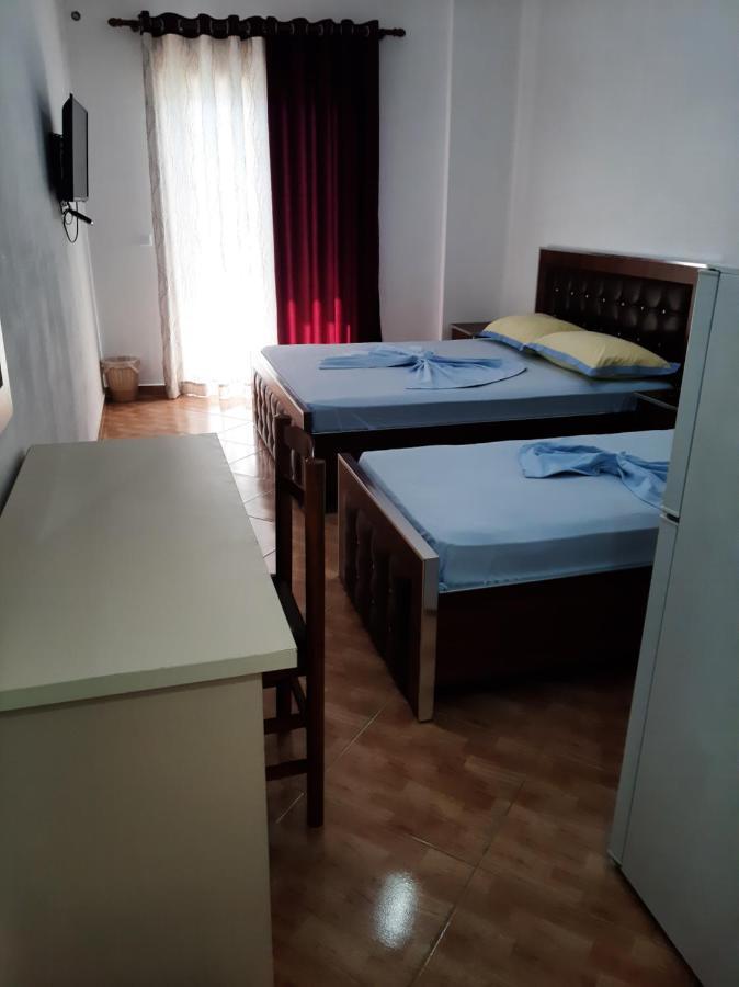 Bed & Breakfast Rock Star-pllakat *