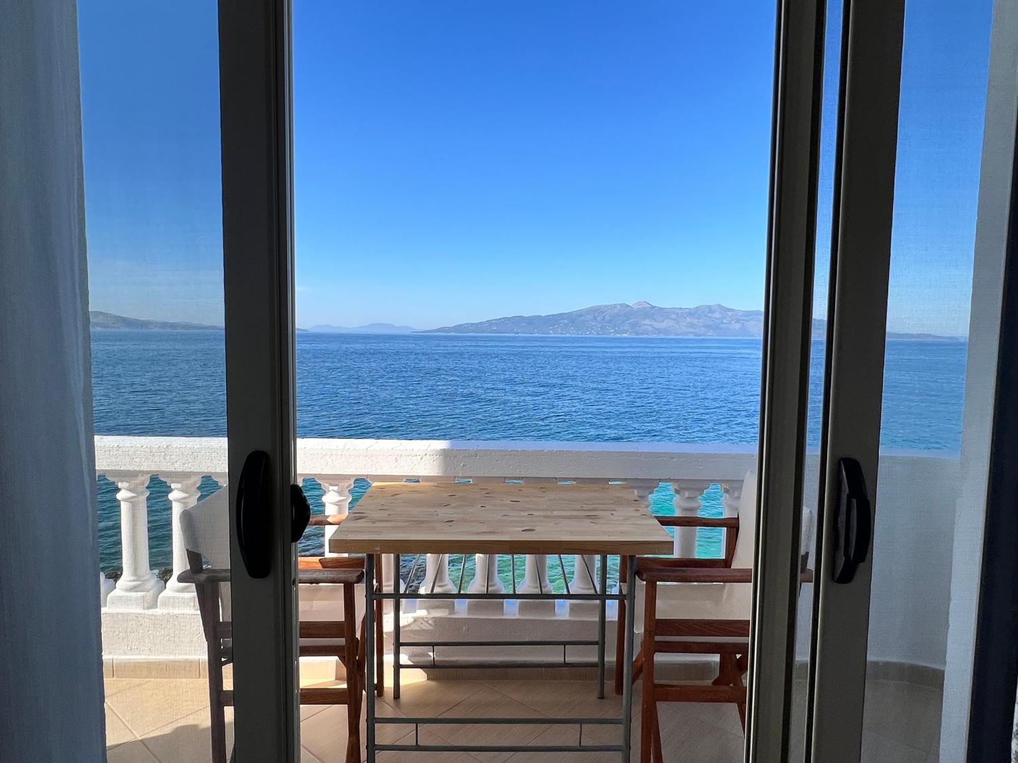 Rock Star-pllakat Bed & Breakfast Sarandë