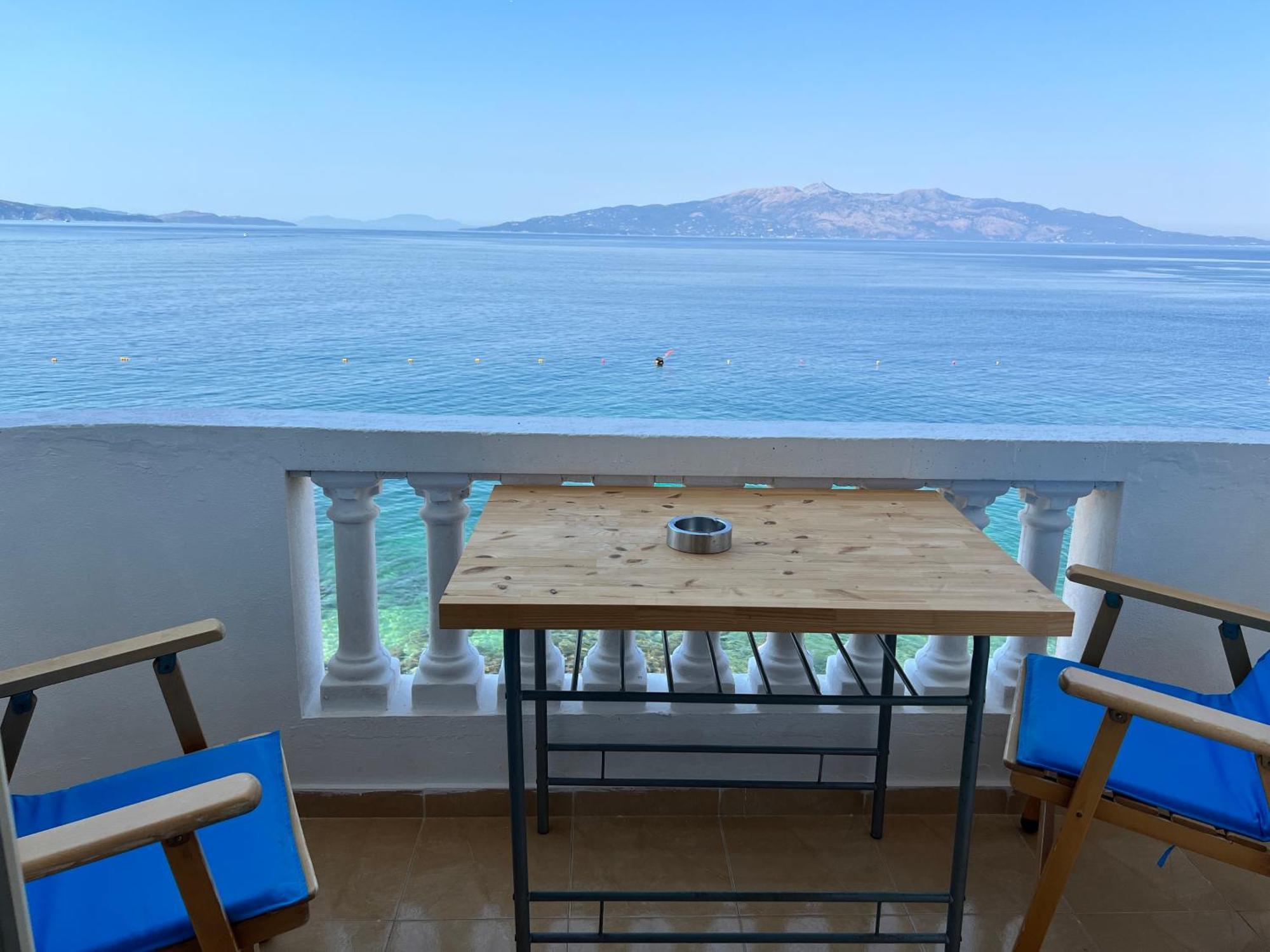 Rock Star-pllakat Bed & Breakfast Sarandë